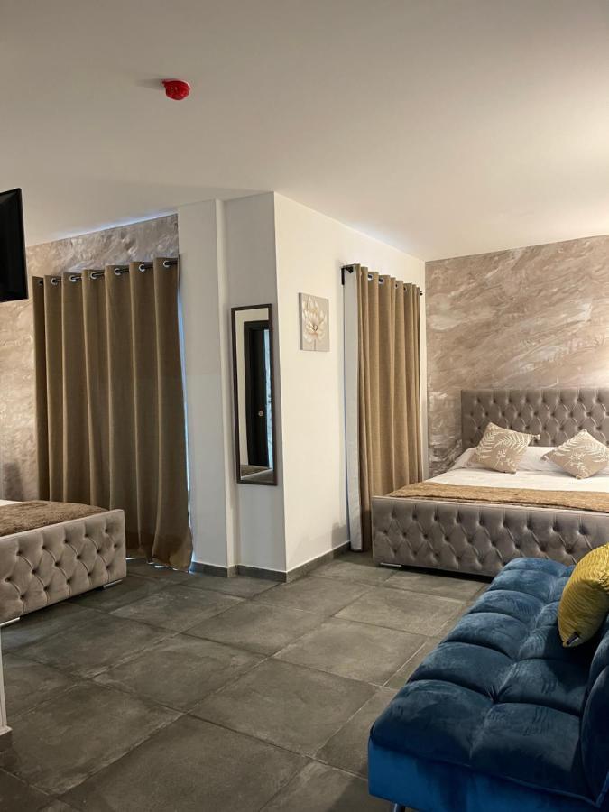 Hotel Boutique Andalucia 丰希罗拉 外观 照片